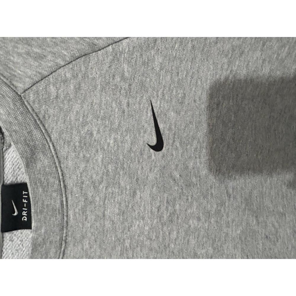 Nike Dri-FIT Grey Sweatshirt‎ Size Small